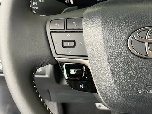Used 2026 Toyota Camry SE FWD image 20