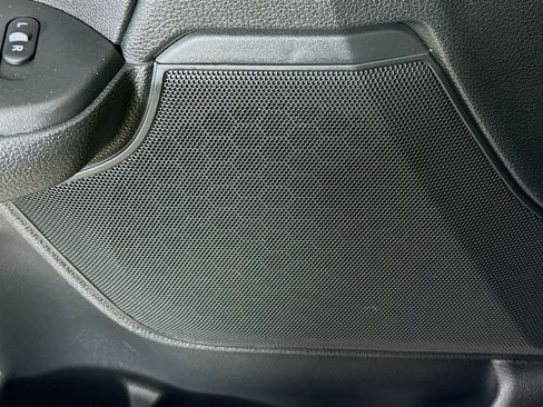 Used 2021 Honda CR-V LX image 21