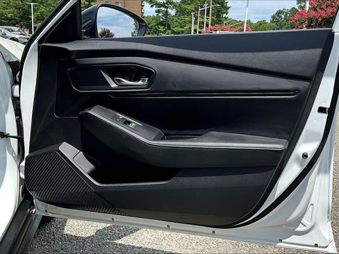 Used 2023 Honda Accord Sport image 19