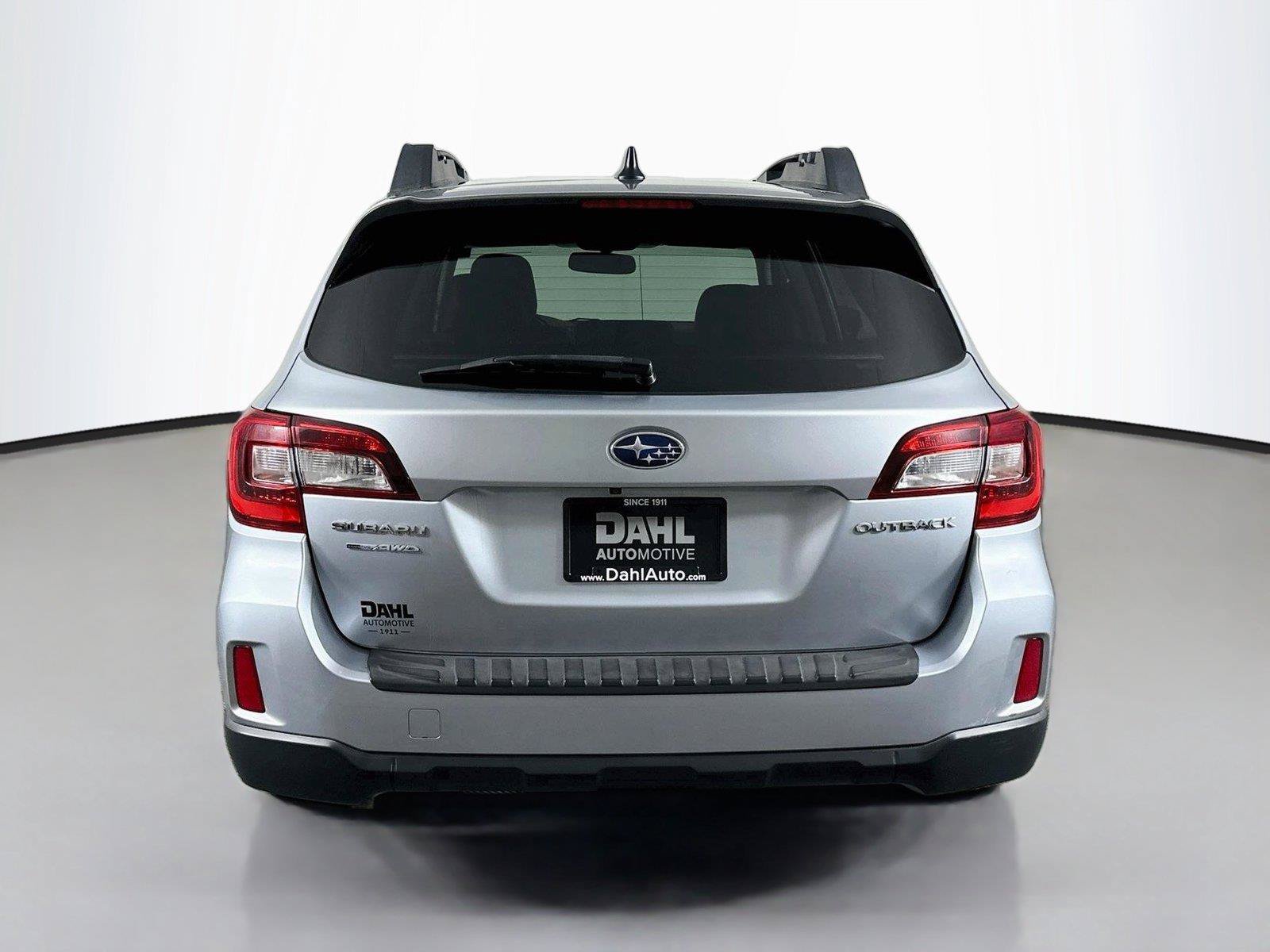 Used 2016 Subaru Outback 2.5i Limited w/ Popular Package #4 AWD/4WD image 12