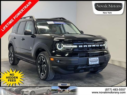 Used 2022 Ford Bronco Sport Outer Banks w/ Tech Package image 1