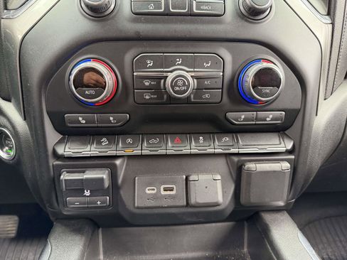 Used 2020 Chevrolet Silverado 1500 LT Trail Boss image 21