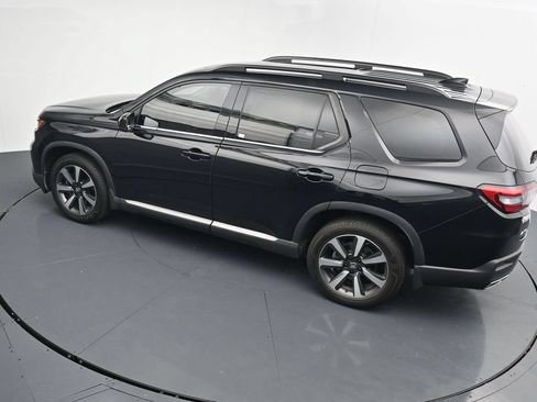 Used 2023 Honda Pilot Touring image 30