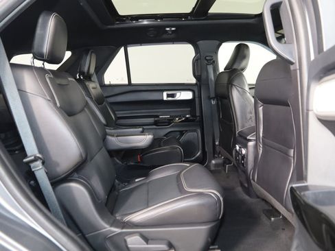 Used 2021 Ford Explorer ST w/ Equipment Group 401A AWD/4WD image 15