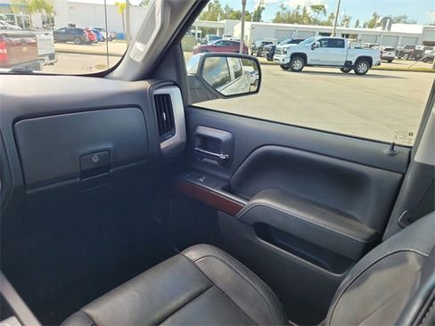 Used 2018 GMC Sierra 1500 SLT image 14