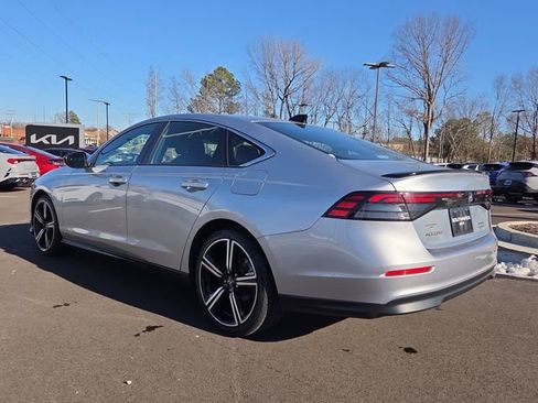 Used 2024 Honda Accord Sport image 3