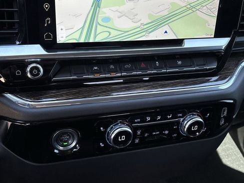 Used 2023 GMC Sierra 1500 Elevation w/ LPO, Elevation Black Package image 19