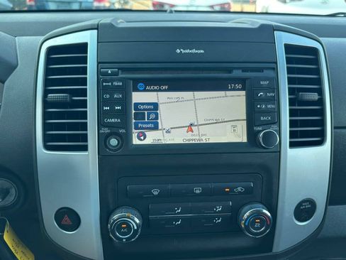 Used 2013 Nissan Xterra PRO-4X w/ Pro-4x Leather Pkg AWD/4WD image 14