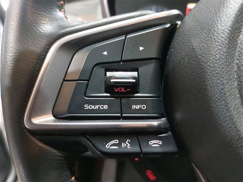 Used 2018 Subaru Crosstrek 2.0i Limited image 16