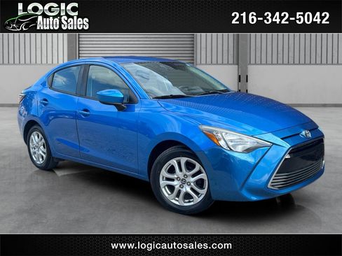 Used 2017 Toyota Yaris iA image 1