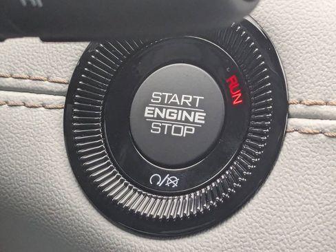 New 2026 Jeep Compass Limited w/ Sun, Sound & Navigation Group image 22