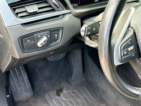 Used 2019 BMW X1 xDrive28i image 11