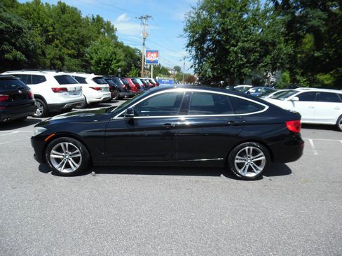 Used 2018 BMW 330i Gran Turismo xDrive AWD/4WD image 2