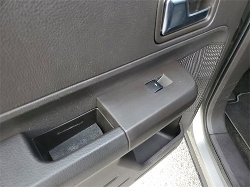 Used 2008 Ford Edge Limited image 25