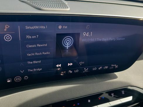 Used 2025 Buick Enclave Preferred FWD image 18