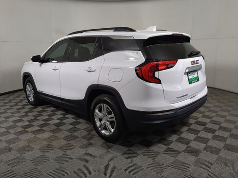 Used 2020 GMC Terrain SLE w/ Driver Convenience Package FWD image 5