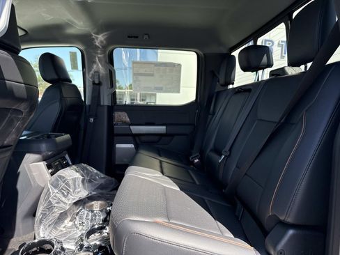 New 2026 Ford F250 Lariat w/ Chrome Package AWD/4WD image 11