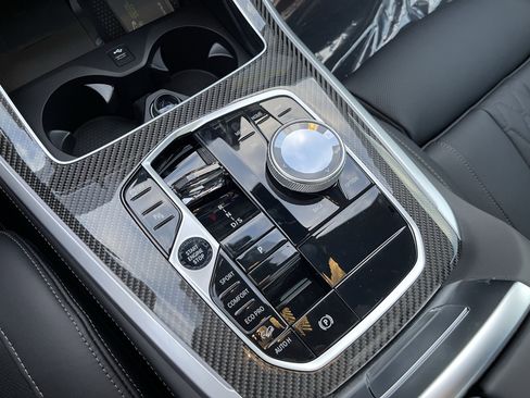 New 2026 BMW X5 M60i image 14