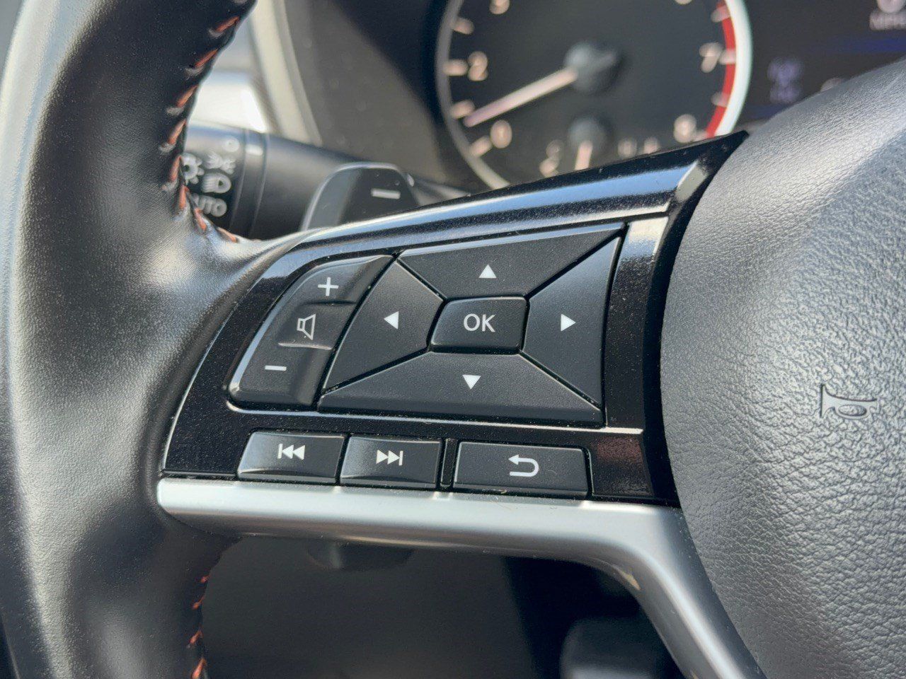 Used 2025 Nissan Altima 2.5 SR FWD image 18