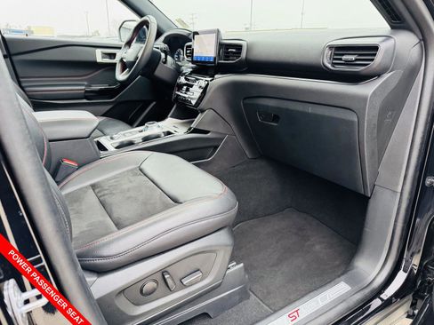 Used 2023 Ford Explorer ST-Line image 38