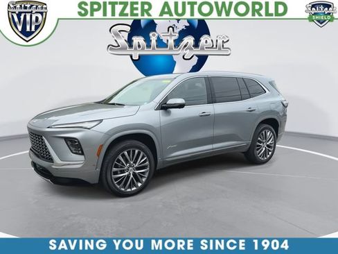 Used 2025 Buick Enclave Avenir AWD/4WD image 4