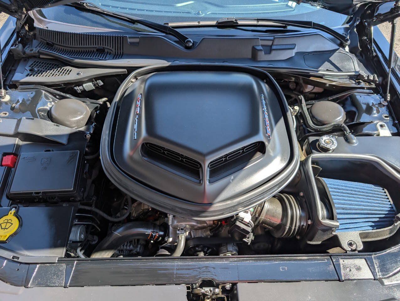 Used 2022 Dodge Challenger R/T Scat Pack w/ Shaker Package RWD image 9