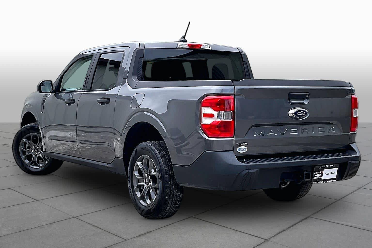 Used 2023 Ford Maverick XLT FWD image 11