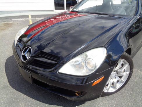 Used 2008 Mercedes-Benz SLK 350 image 18