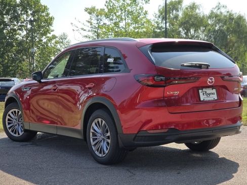 Used 2025 MAZDA CX-90 3.3 Turbo w/ Preferred Package AWD/4WD image 2