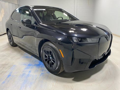 Used 2026 BMW iX xDrive45 w/ Executive Package image 3