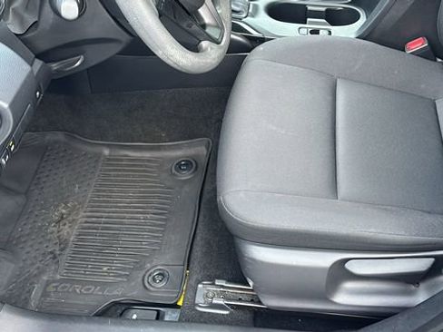 Used 2024 Toyota Corolla LE image 25