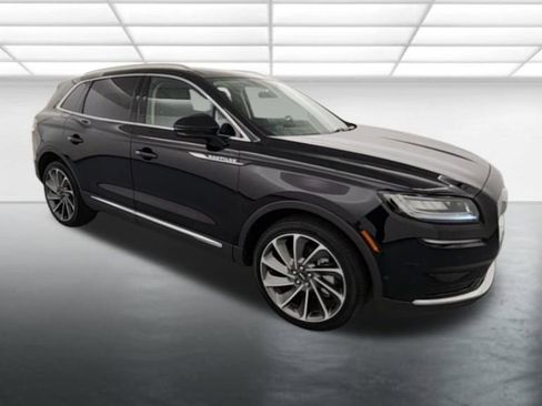 Used 2023 Lincoln Nautilus Reserve w/ Equipment Group 201A image 9