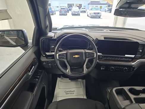 Certified 2023 Chevrolet Silverado 1500 LT AWD/4WD image 12
