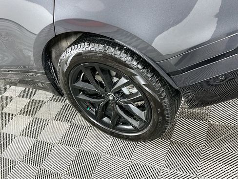 Used 2024 Land Rover Range Rover Velar Dynamic SE image 39