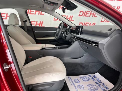 Used 2025 Hyundai Sonata SEL AWD/4WD image 12
