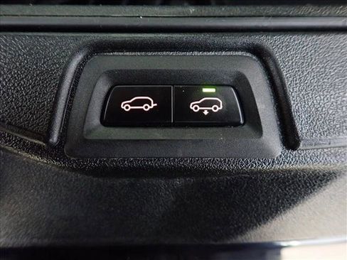 Used 2021 BMW X7 xDrive40i w/ M Sport Package image 8