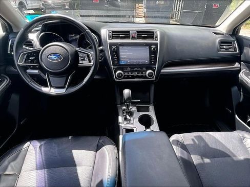 Used 2018 Subaru Outback 2.5i Limited AWD/4WD image 16