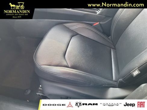 Used 2025 Jeep Compass Limited AWD/4WD image 17