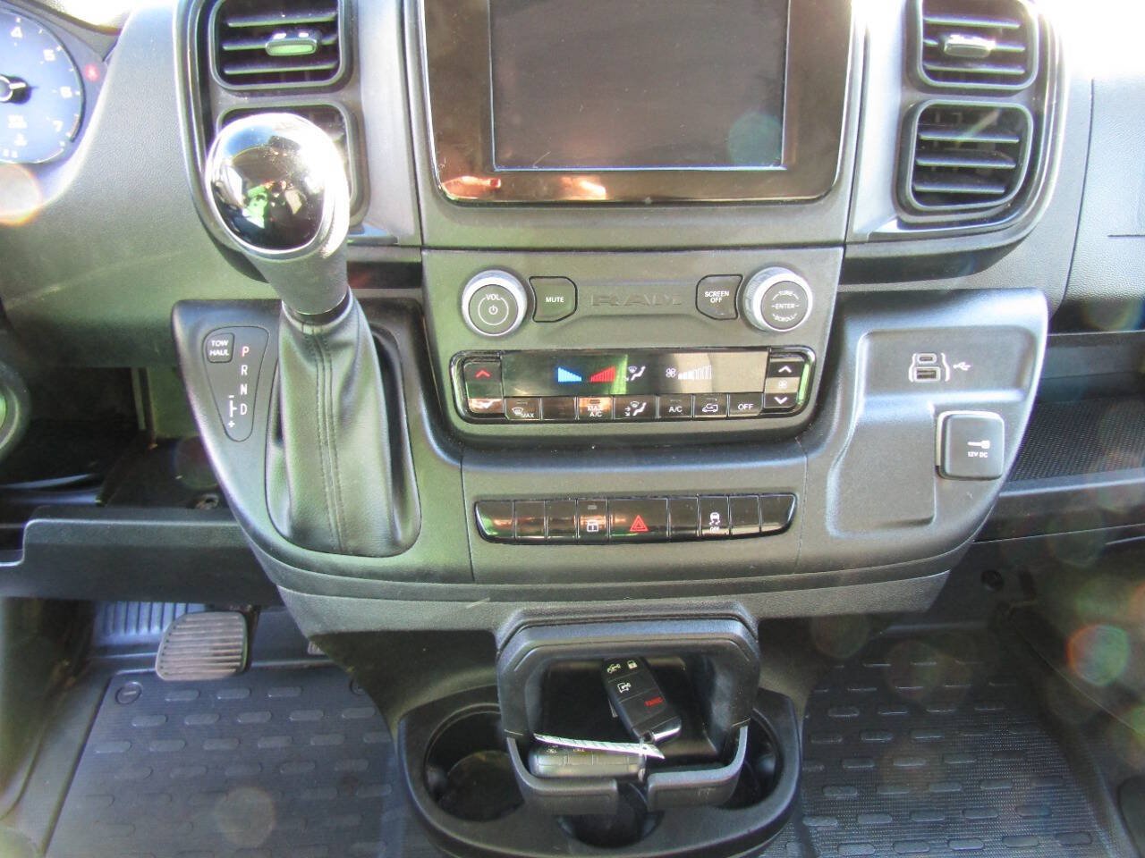 Used 2025 RAM ProMaster 2500 FWD image 10