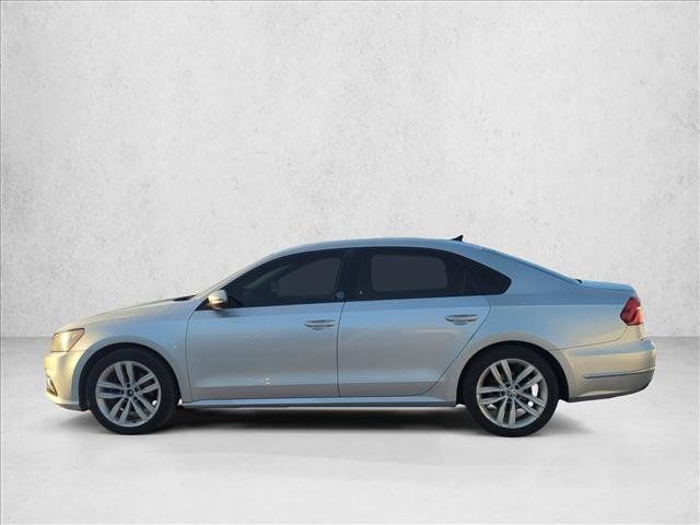 Used 2019 Volkswagen Passat 2.0T Wolfsburg FWD image 5