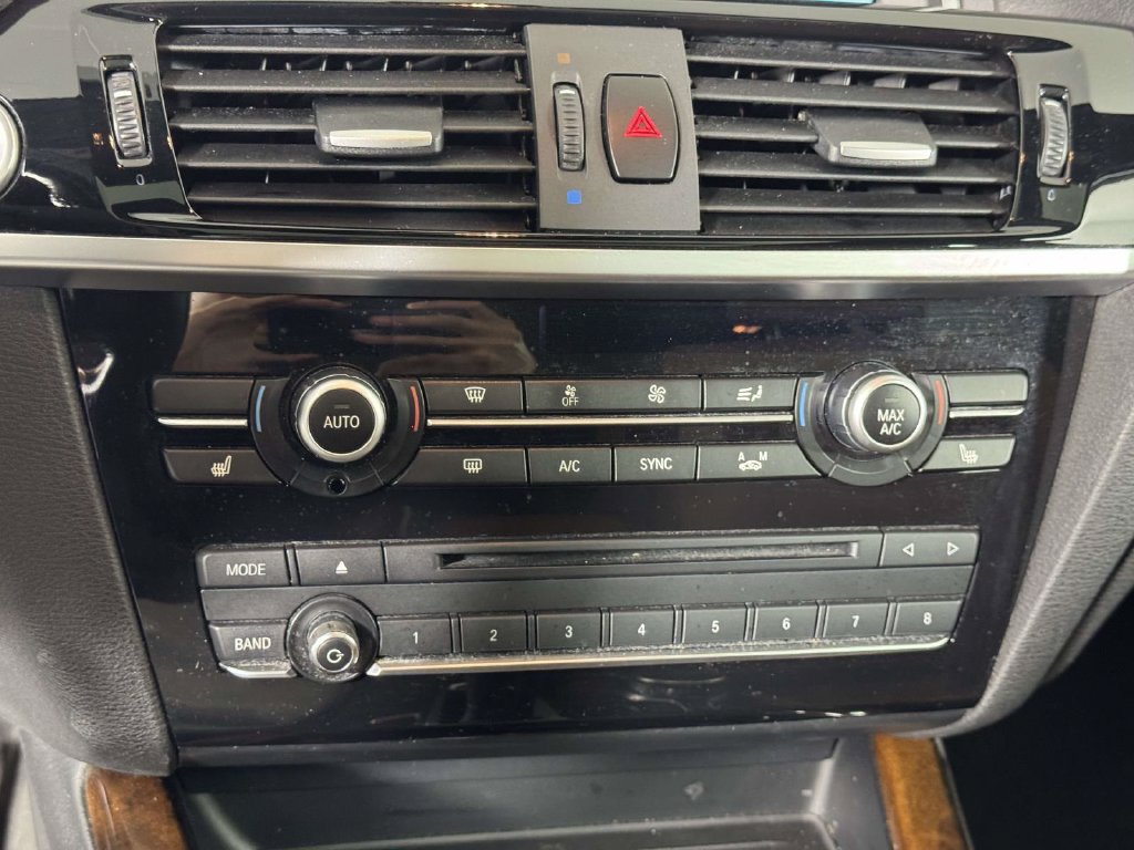 Used 2017 BMW X3 xDrive28i AWD/4WD image 27