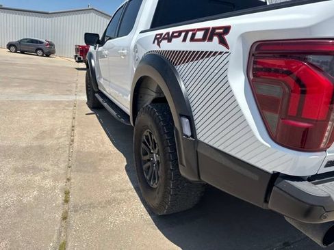 Used 2025 Ford F150 Raptor AWD/4WD image 13