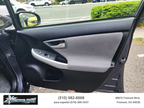 Used 2015 Toyota Prius Prime Advanced image 19