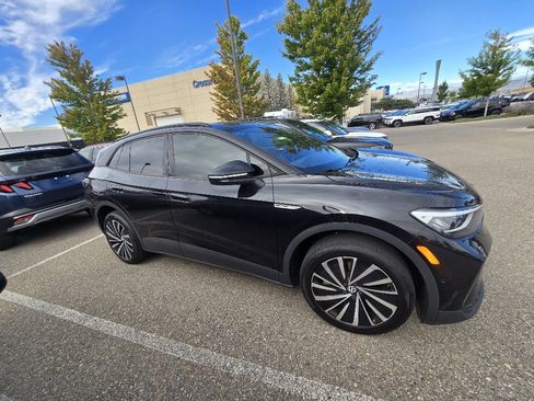 Used 2024 Volkswagen ID.4 Pro AWD/4WD image 17