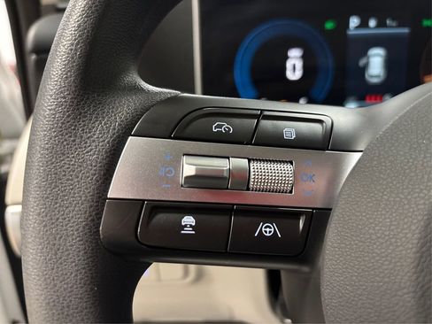 Certified 2025 Hyundai Tucson SE AWD/4WD image 26