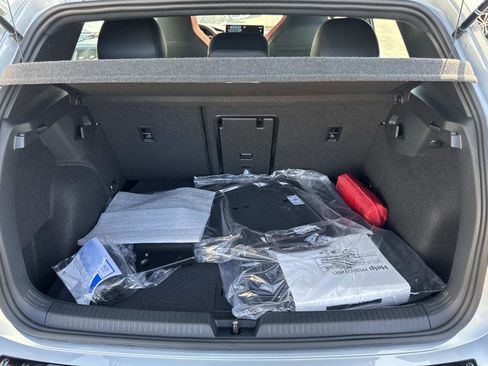 New 2025 Volkswagen GTI SE image 6