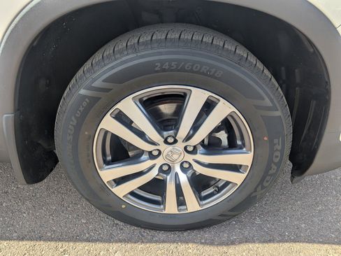 Used 2017 Honda Pilot EX image 10