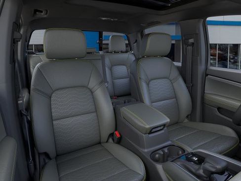 New 2026 Chevrolet Colorado ZR2 AWD/4WD image 16