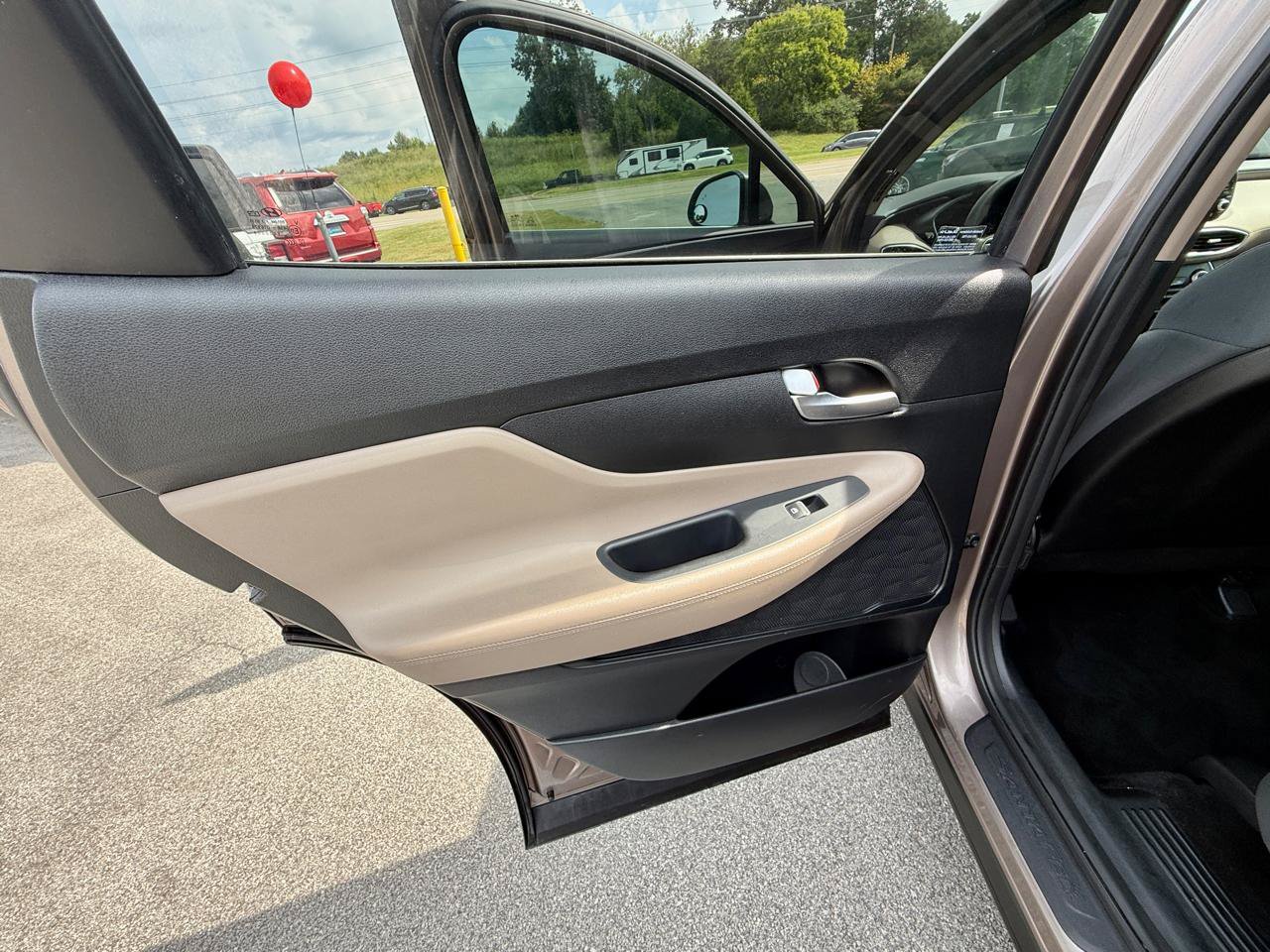 Used 2020 Hyundai Santa Fe SEL w/ Cargo Package FWD image 27