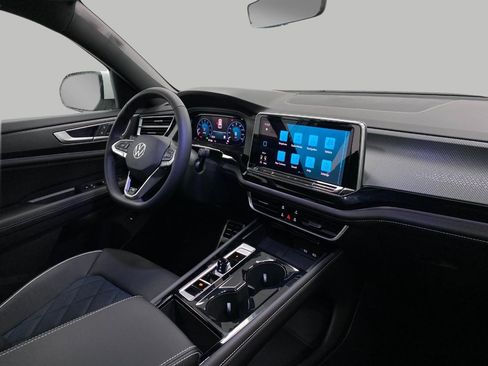 New 2026 Volkswagen Atlas Cross Sport SEL Premium R-Line image 20